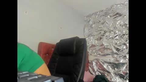 Snapshot of sarastonesx chatting on 01.13.26 sarastonesx online show from 01.13.26