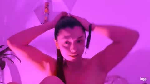 Saray  online show from 12.16.24