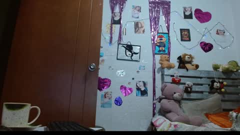 Sara Jimenez online show from 12.18.24