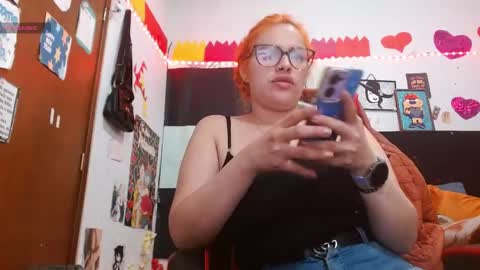 Snapshot of saray_extrovert1 chatting on 06.02.26 Sara Jimenez online show from 06.02.26