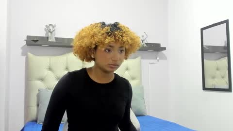 Snapshot of saray_sexy_love chatting on 02.27.26 saray_sexy_love online show from 02.27.26