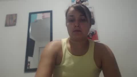 Snapshot of sarayx chatting on 09.24.25 mery online show from 09.24.25