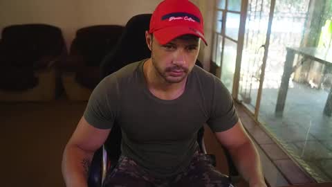 Snapshot of sargentsaltnpepa chatting on 11.29.25 SargentSaltNPepa online show from 11.29.25