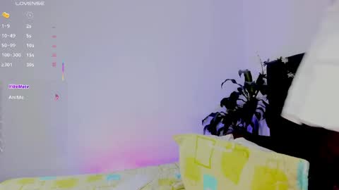Snapshot of sarha_foxxx chatting on 06.06.26 Heeey Help me reach 100 likes up online show from 06.06.26