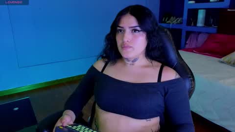 Sari  online show from 11.17.25