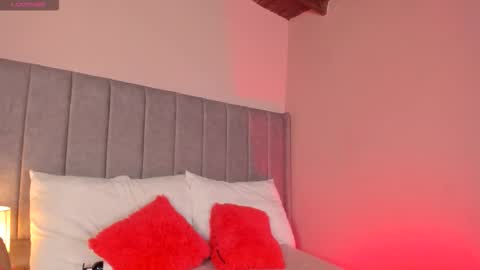 Sara Garcia online show from 11.20.25