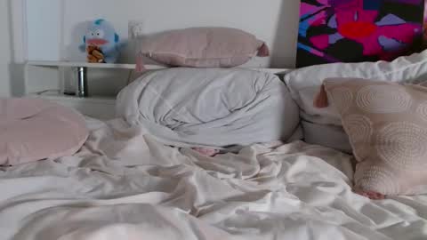 Snapshot of sarilit chatting on 02.20.26 Your Selena 3 online show from 02.20.26