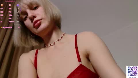 Snapshot of sarilit chatting on 02.21.26 Your Selena 3 online show from 02.21.26