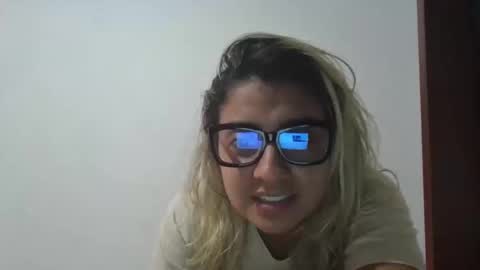 Snapshot of sarissmunera chatting on 02.21.25 sarissmunera online show from 02.21.25