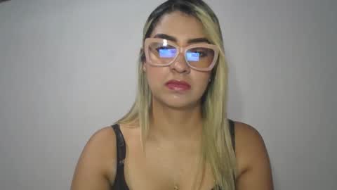 Snapshot of sarissmunera chatting on 02.23.25 sarissmunera online show from 02.23.25