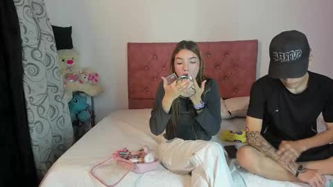 Snapshot of sarita_alexis chatting on 02.14.26 SARIYA Y ALEXIS online show from 02.14.26