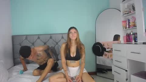  SARIYA Y ALEXIS  online show from 04.15.26