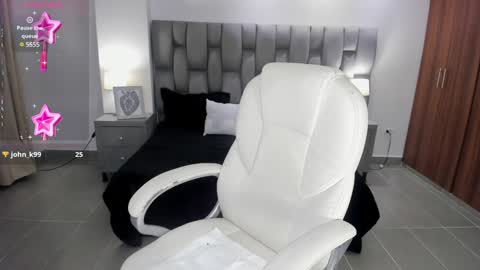  Saritaaa  online show from 01.25.25