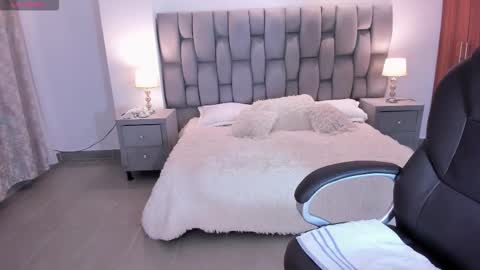  Saritaaa  online show from 11.29.25