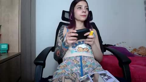 Snapshot of sarita_hornet chatting on 12.03.25 sarai online show from 12.03.25