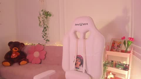 Snapshot of sarita_nice chatting on 01.03.25 Sara online show from 01.03.25