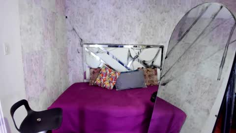 sarah online show from 10.31.25