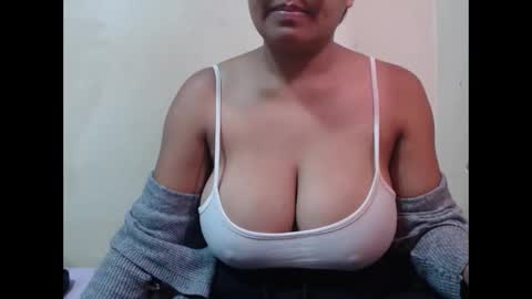 saronette online show from 12.02.25