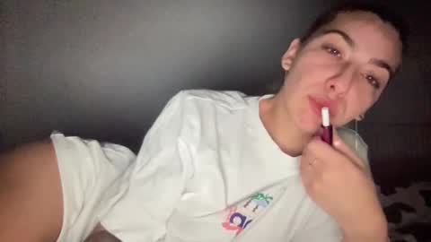 Snapshot of sarrah_rossy chatting on 01.25.25 Sarrah online show from 01.25.25