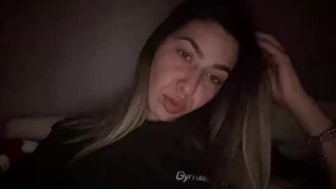 Snapshot of sarrah_rossy chatting on 11.03.25 Sarrah online show from 11.03.25