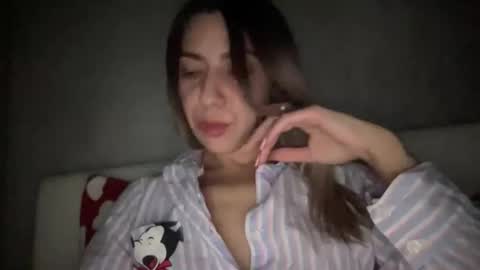 Snapshot of sarrah_rossy chatting on 11.14.25 Sarrah online show from 11.14.25