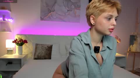 sasha_arrt online show from 10.22.25