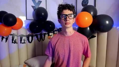 sasha_blazes online show from 10.20.25