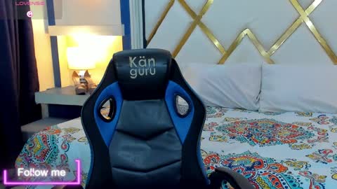 Snapshot of sasha_cum1 chatting on 04.10.26 SASHA online show from 04.10.26