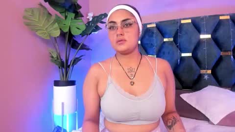 Snapshot of sasha_jagger chatting on 02.27.26 Zadbi online show from 02.27.26