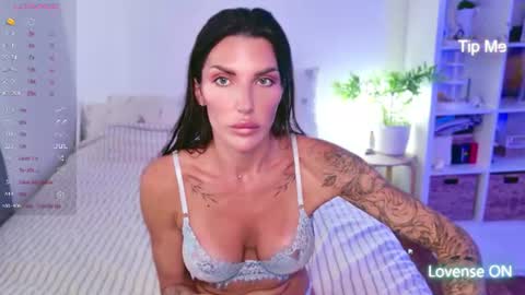Snapshot of sasha_miro chatting on 06.26.26 Sasha Miro online show from 06.26.26