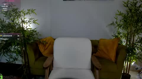 Snapshot of sasha_misss chatting on 05.09.26 Sasha online show from 05.09.26