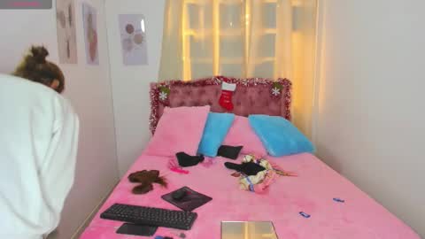 sasha morelo online show from 12.15.25