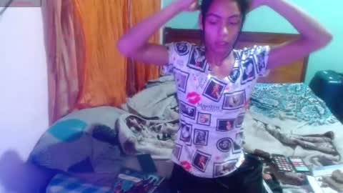 Snapshot of sasha_raven chatting on 06.17.26 sasha_raven online show from 06.17.26