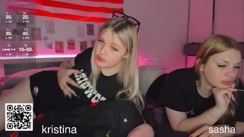 Snapshot of sashadelii chatting on 12.05.25 Sasha online show from 12.05.25