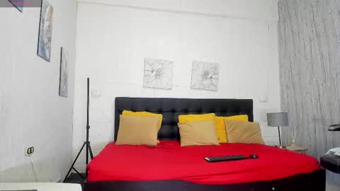 Snapshot of sashhalux22 chatting on 01.18.26 SashhaLux22 online show from 01.18.26