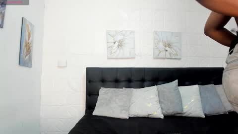 Snapshot of sashhalux22 chatting on 02.15.26 SashhaLux22 online show from 02.15.26