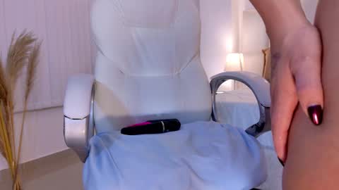 Snapshot of saskia_litt chatting on 03.02.26 saskia litt online show from 03.02.26