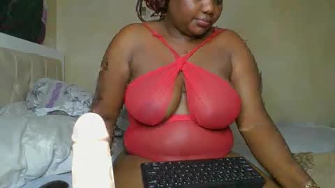 sassie_bee online show from 01.07.25