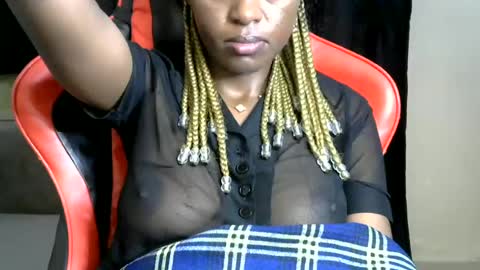 Snapshot of sassy_lyne chatting on 06.16.26 sassy_lyne online show from 06.16.26