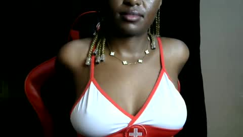 Snapshot of sassy_lyne chatting on 06.19.26 sassy_lyne online show from 06.19.26