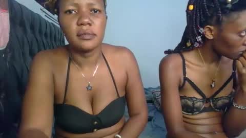 Snapshot of sassy_queen9 chatting on 10.28.25 sassy_queen9 online show from 10.28.25
