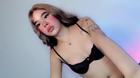 Snapshot of sassy_tiffanie chatting on 10.23.25 Tiffanie online show from 10.23.25