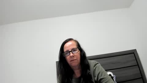 sassypeachgoddess online show from 10.19.25