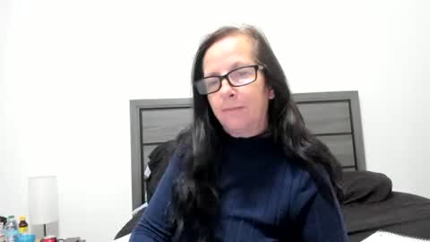 sassypeachgoddess online show from 10.25.25