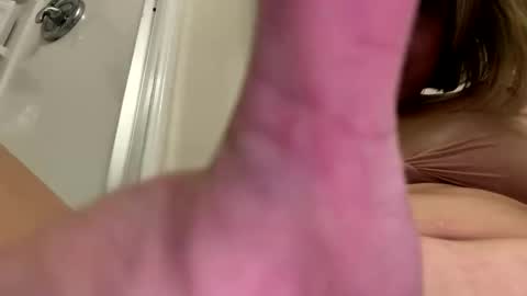 Snapshot of sassysquirtsmmm chatting on 04.29.26 sassysquirtsmmm online show from 04.29.26