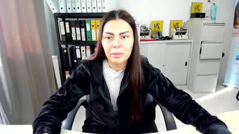 sassytiff online show from 10.21.25