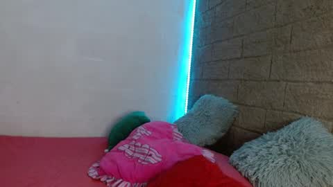 Snapshot of sativa_29 chatting on 12.21.24 Sativa online show from 12.21.24