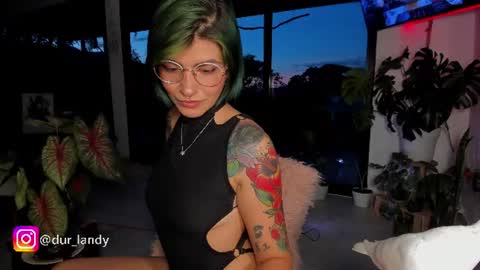Snapshot of satomimori chatting on 07.25.26 im Jessi Independet Model online show from 07.25.26