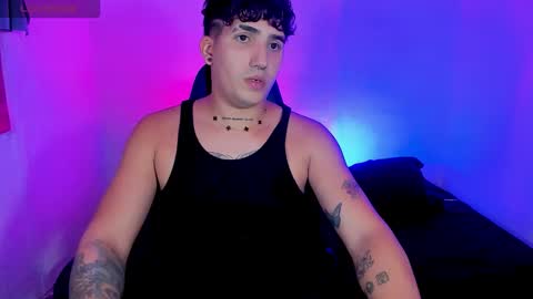 Snapshot of saturn_boy_ chatting on 11.04.25 Saturn online show from 11.04.25