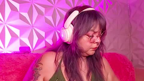 Gina George online show from 10.24.25